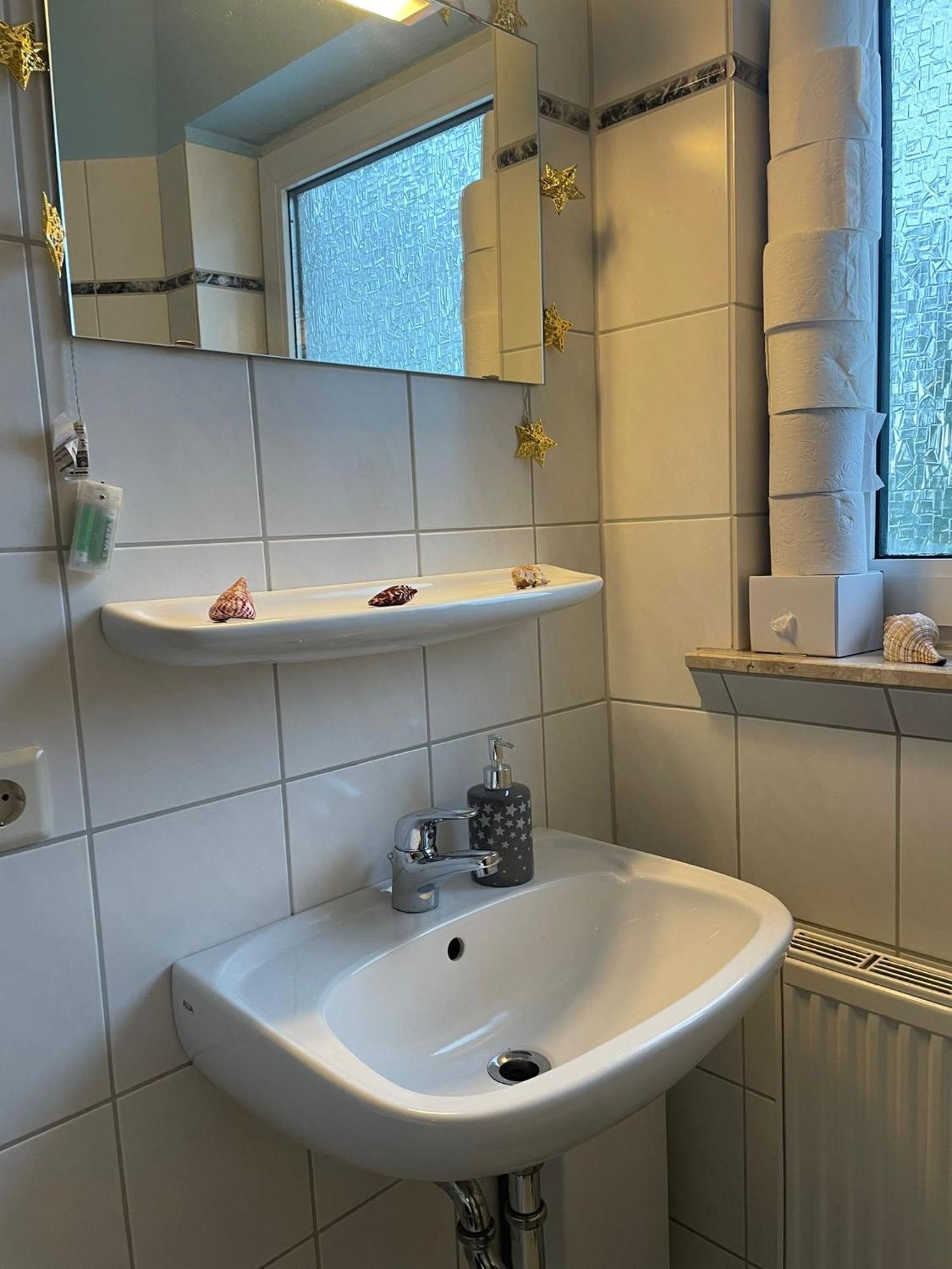 Modernes Apartment Im Gruenen, Mit Park- Und Meer-Naehe Бад-Цвишенан Экстерьер фото